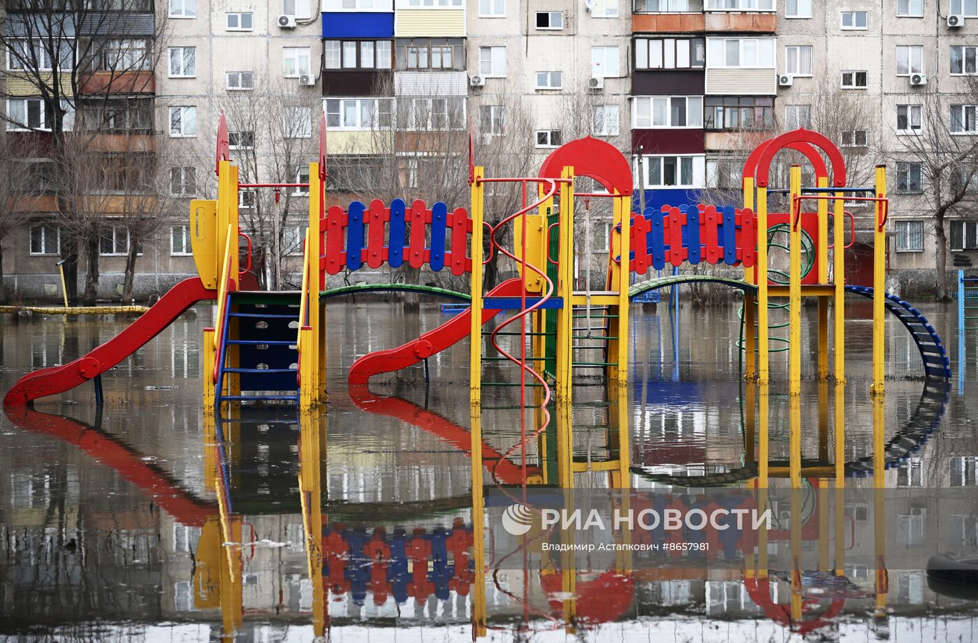 Последствия прорыва дамбы в Орске