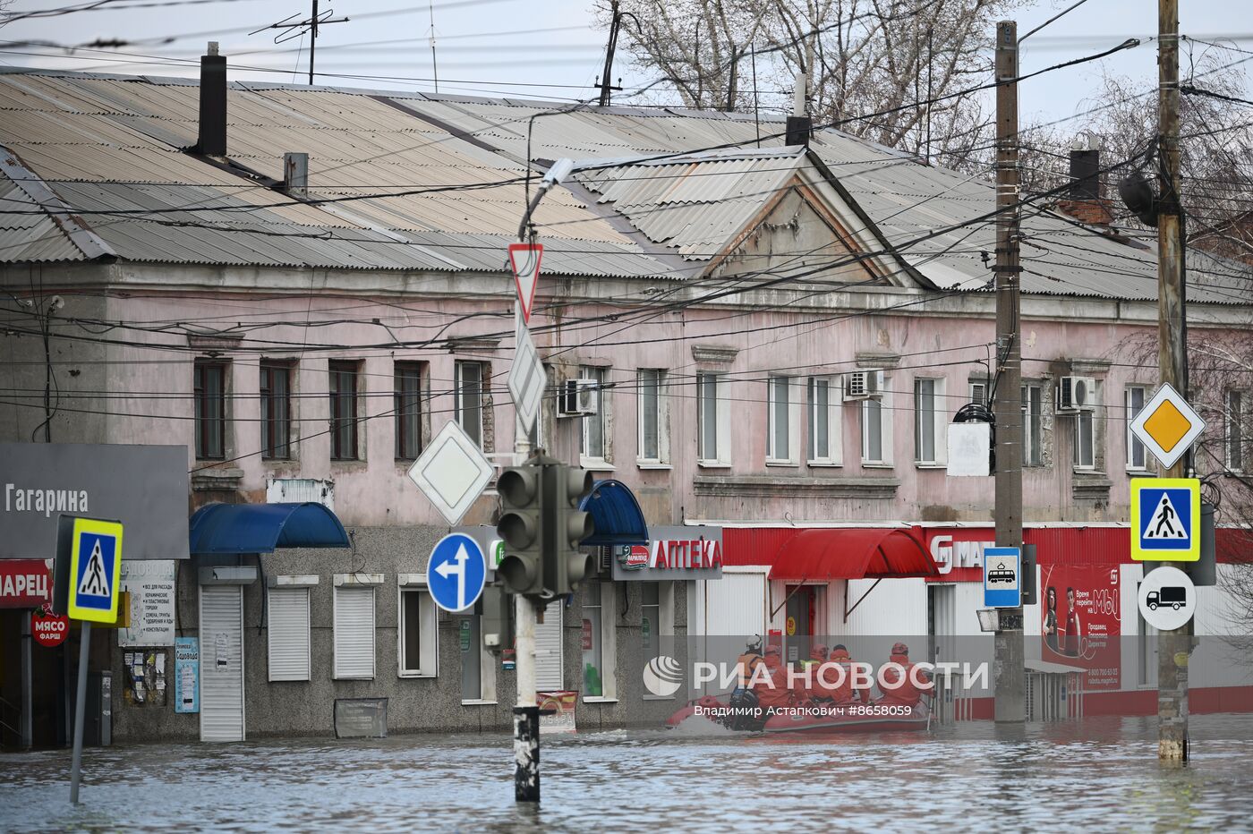 Последствия прорыва дамбы в Орске