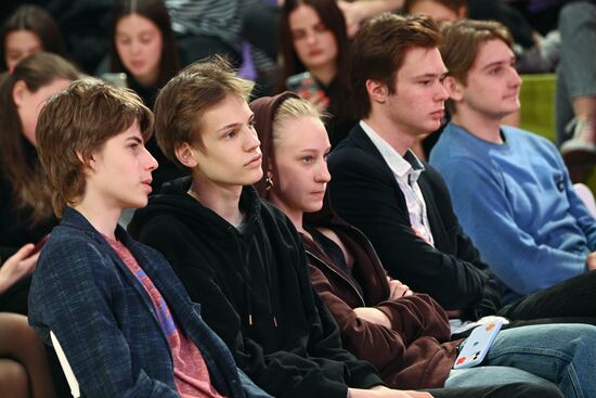 Выставка "Россия". Старт нового сезона проектов Росмолодежь. Бизнес "На старт! Внимание! Бизнес!"