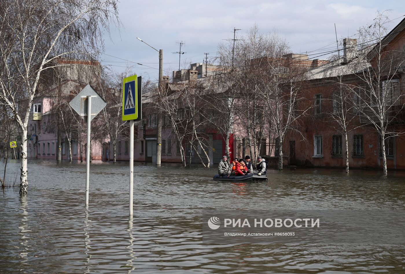 Последствия прорыва дамбы в Орске