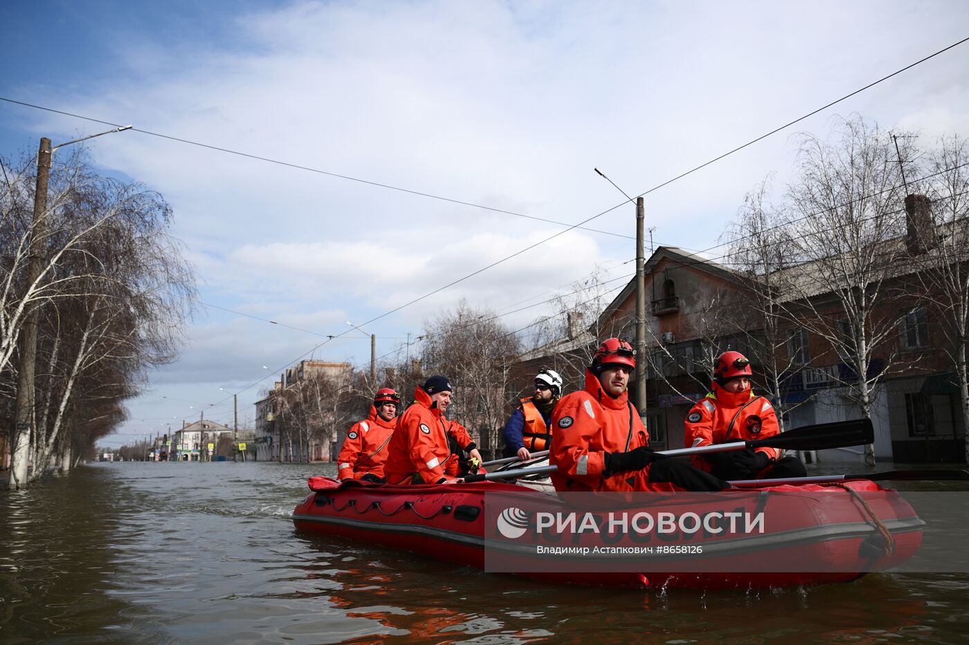 Последствия прорыва дамбы в Орске
