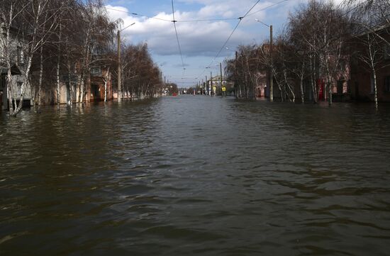 Последствия прорыва дамбы в Орске