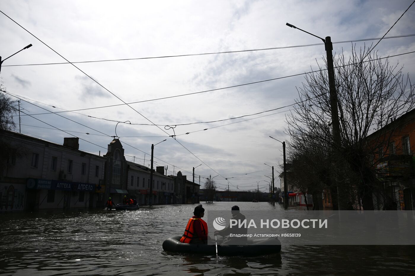 Последствия прорыва дамбы в Орске