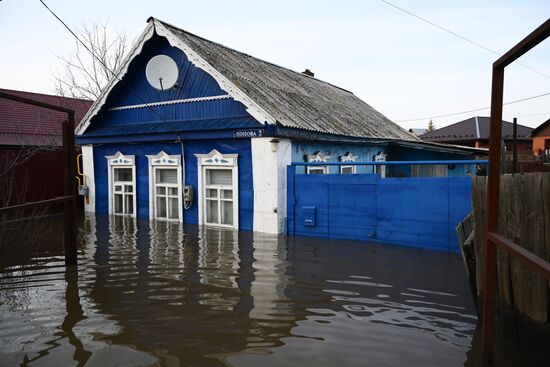 Последствия прорыва дамбы в Орске