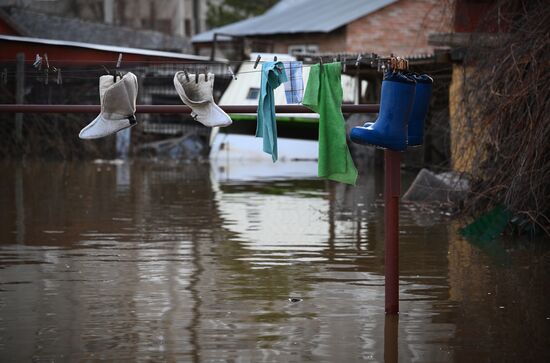 Последствия прорыва дамбы в Орске