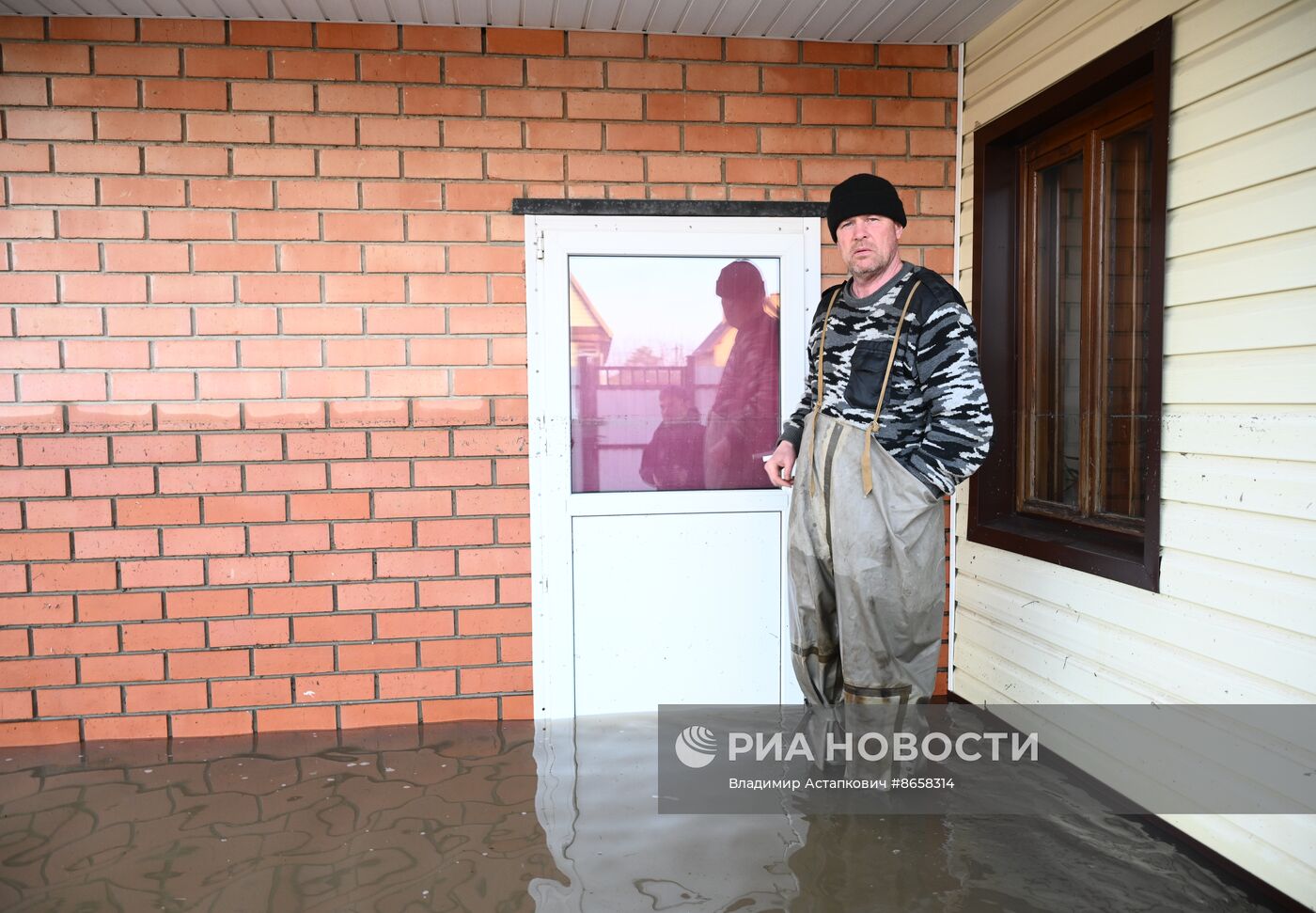 Последствия прорыва дамбы в Орске