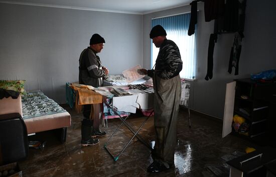 Последствия прорыва дамбы в Орске