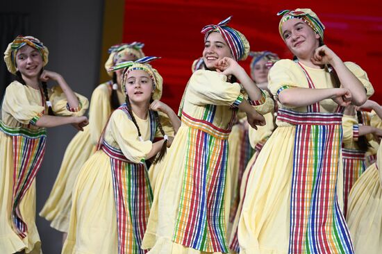 Выставка "Россия". Концерт "Территория дружбы"