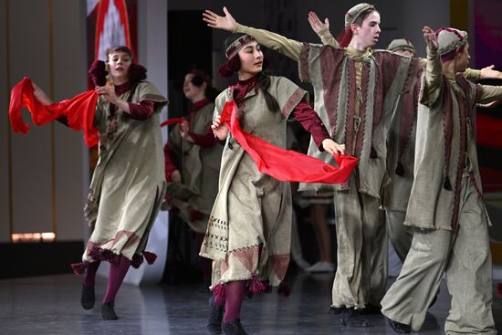 Выставка "Россия". Концерт "Территория дружбы"