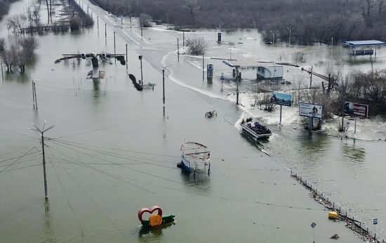 Последствия прорыва дамбы в Орске