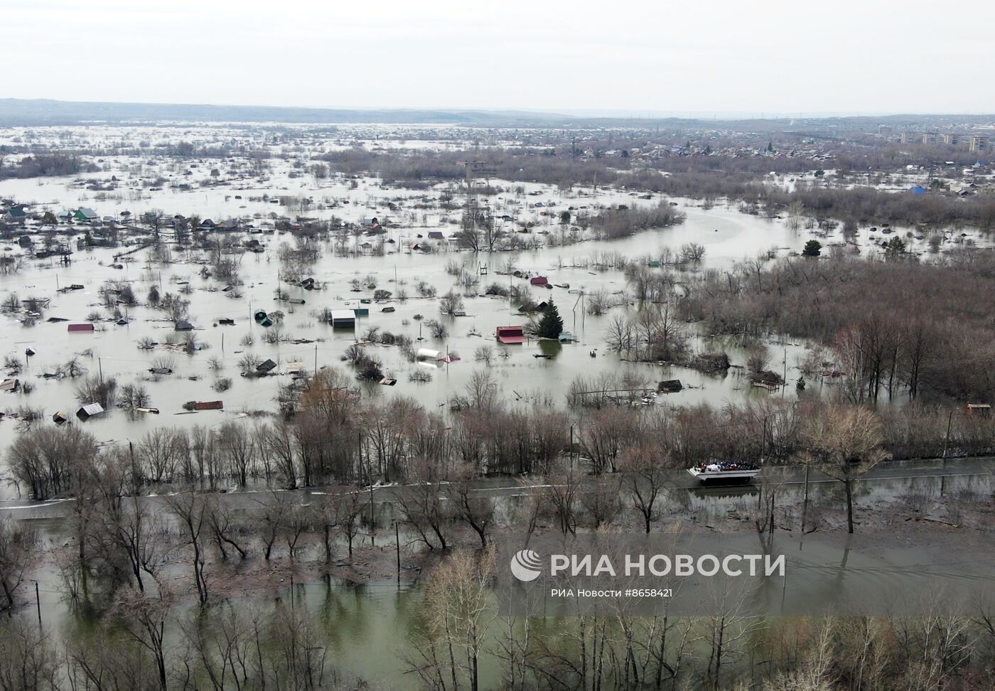 Последствия прорыва дамбы в Орске