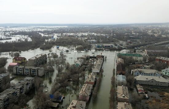 Последствия прорыва дамбы в Орске