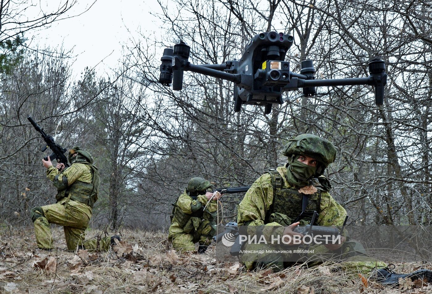 Стрельбы из тяжелых огнеметных систем ТОС-1 и ТОС-2 на полигоне Минобороны РФ