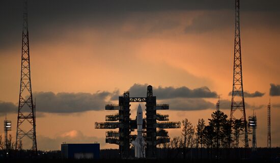 Запуск ракеты "Ангара-А5" с космодрома Восточный вновь отменен