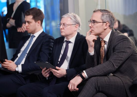 Выставка "Россия". Деловая сессия на тему "Как цифровизация изменила и продолжает менять экспортные процессы"