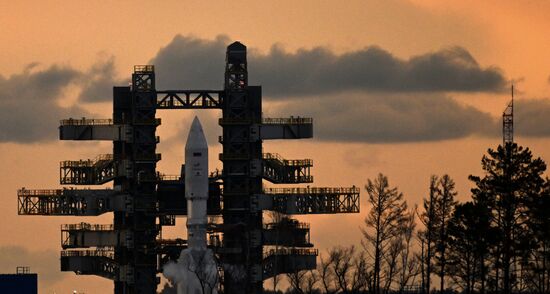 Запуск ракеты "Ангара-А5" с космодрома Восточный вновь отменен