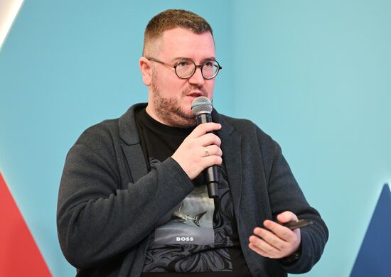 Выставка "Россия". Ток-шоу с Кристиной Потупчик