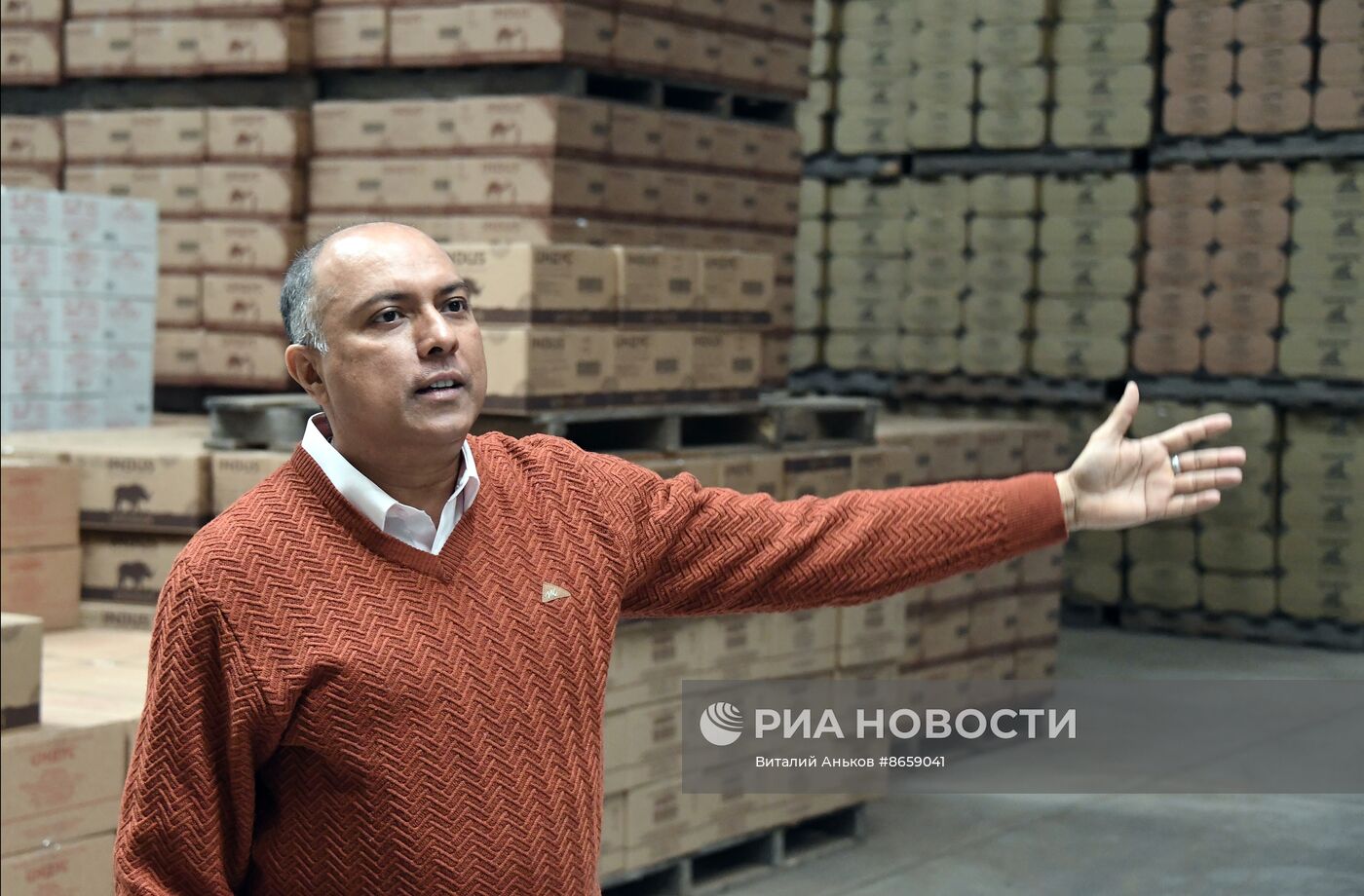 Работа индийской чаеразвесочной фабрики "Джей Ти" во Владивостоке 