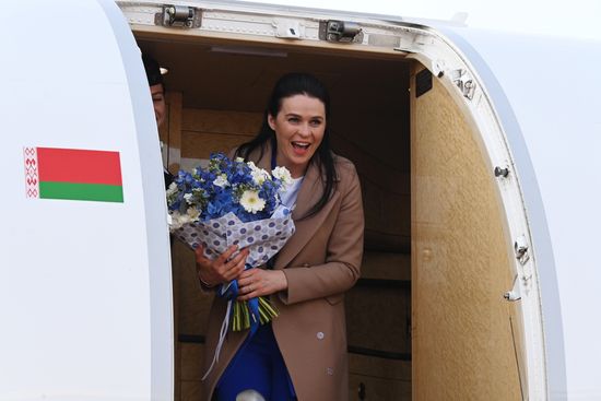 Прилет первого белорусского космонавта М. Василевской в Минск