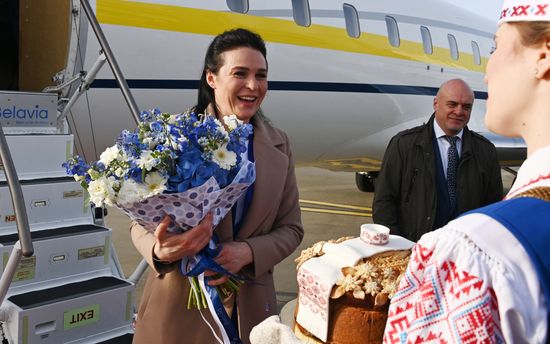 Прилет первого белорусского космонавта М. Василевской в Минск