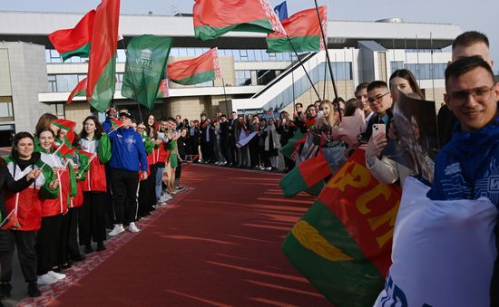 Прилет первого белорусского космонавта М. Василевской в Минск