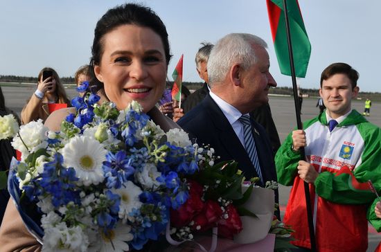 Прилет первого белорусского космонавта М. Василевской в Минск