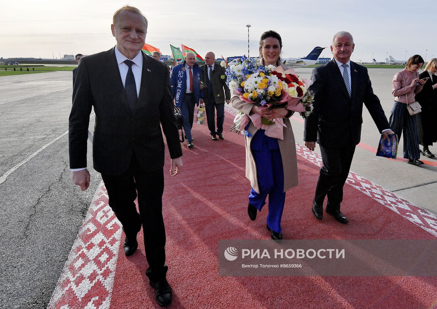Прилет первого белорусского космонавта М. Василевской в Минск