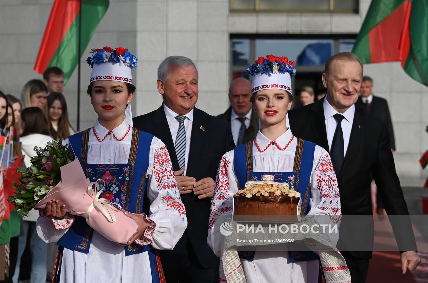 Прилет первого белорусского космонавта М. Василевской в Минск
