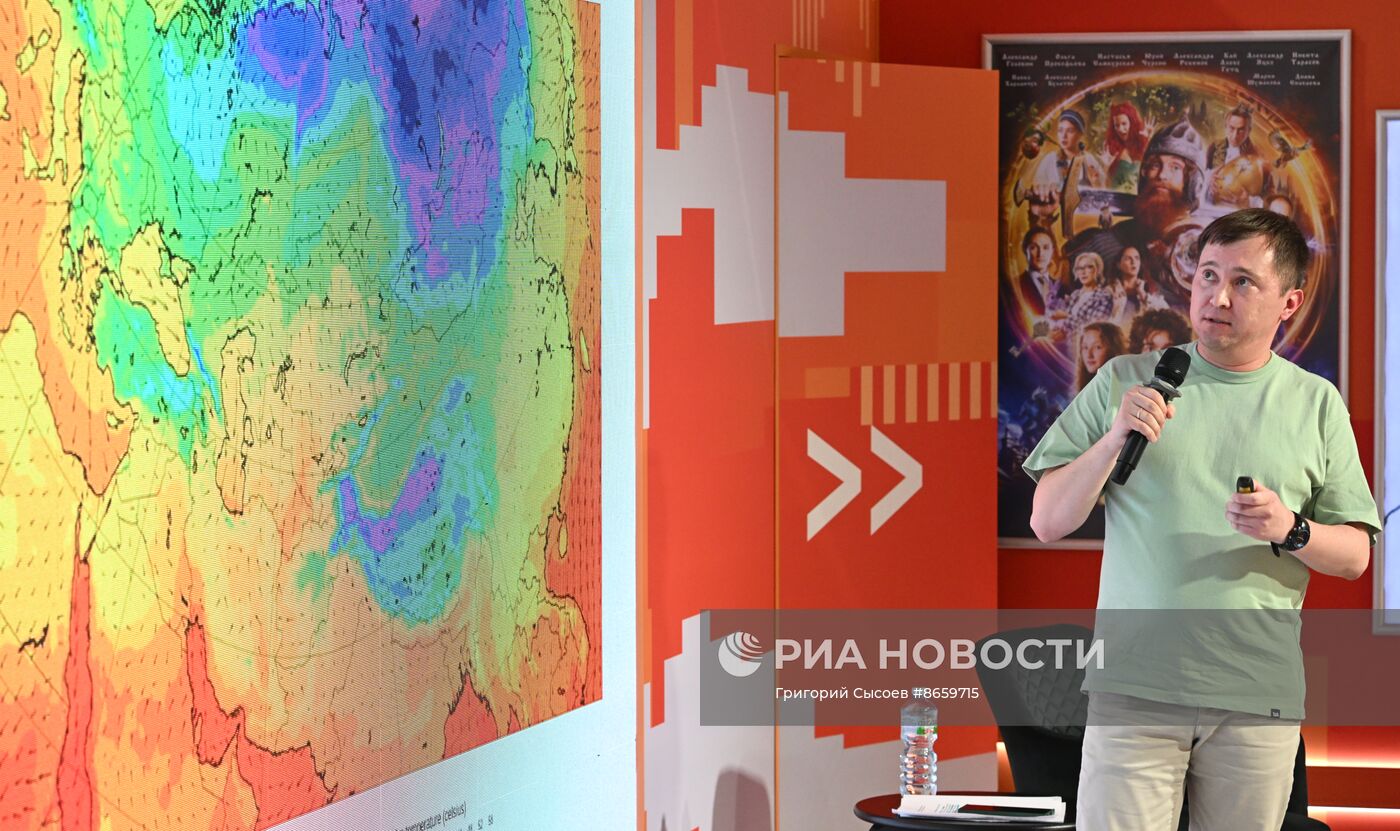 Выставка "Россия". Мастер-класс "Искусственный интеллект: помощь или угроза современного мира? Нейросети в медиа"