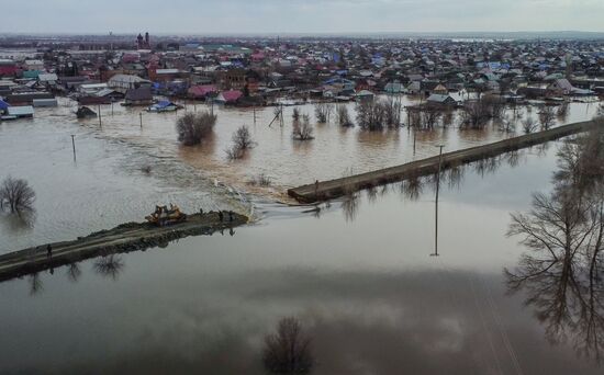 Прорыв дамбы в Орске