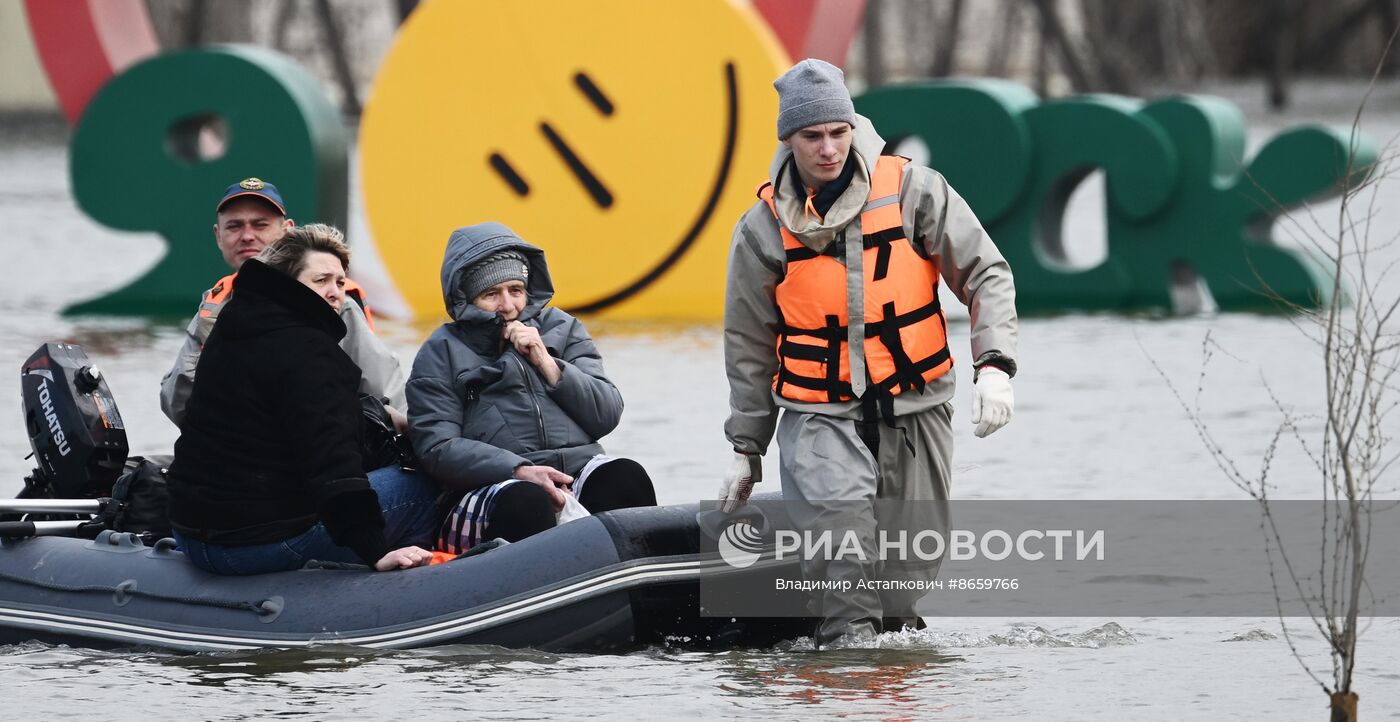 Последствия прорыва дамбы в Орске