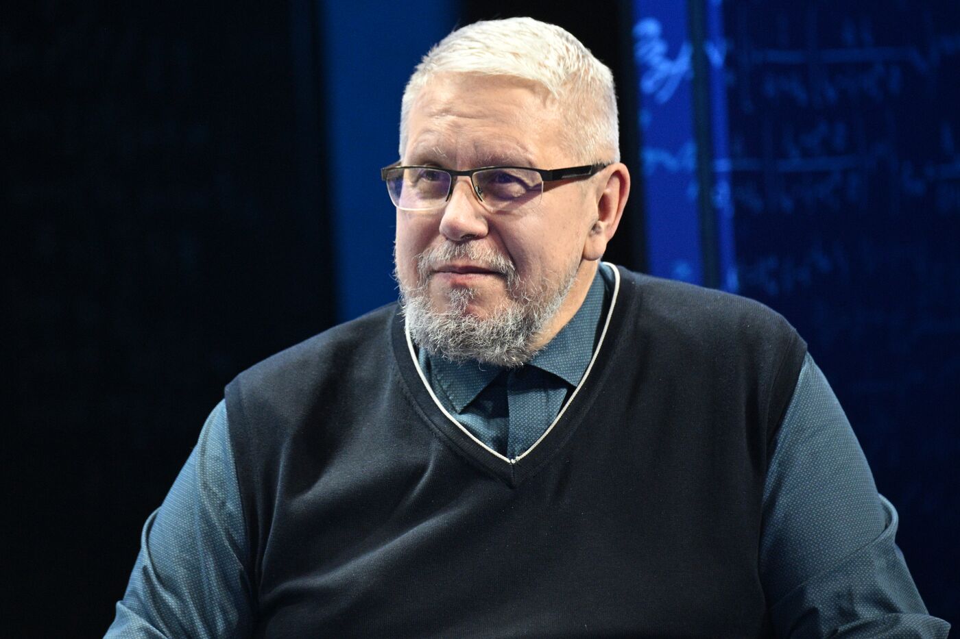 Выставка "Россия". Панельная сессия "Создание образа будущего. Научная фантастика и прогностика как инструмент формирования образа будущего"