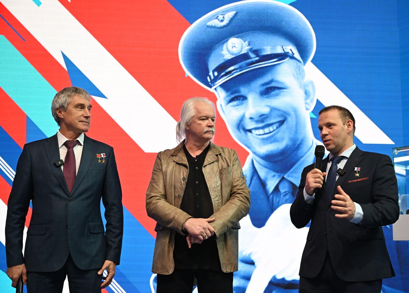 Выставка "Россия". День космонавтики