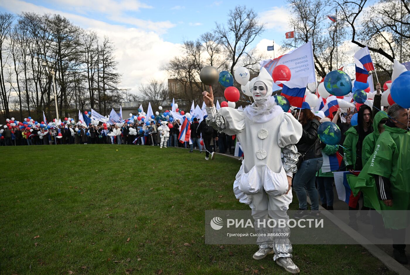 Выставка "Россия". День космонавтики