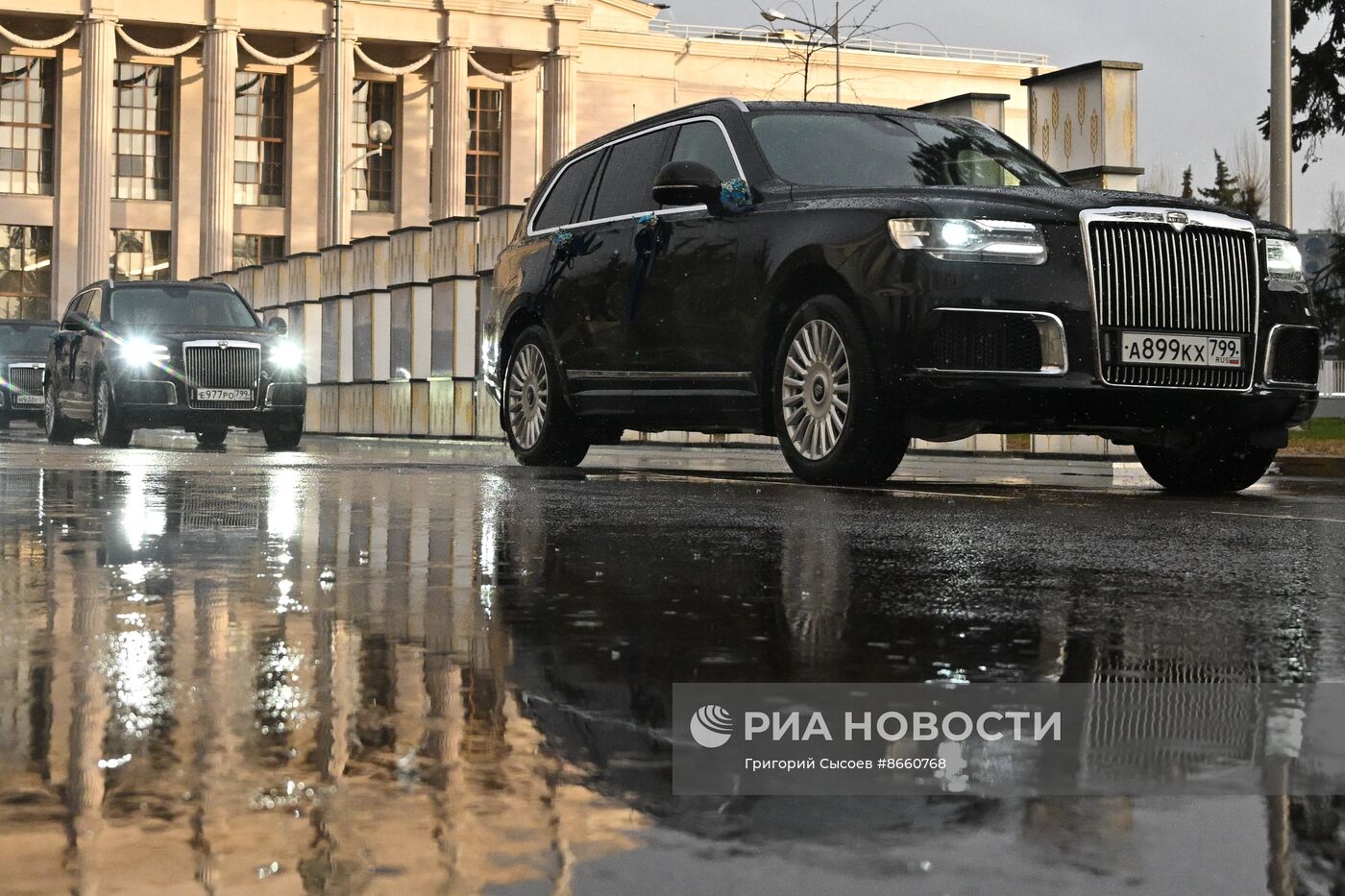 Выставка "Россия". День космонавтики