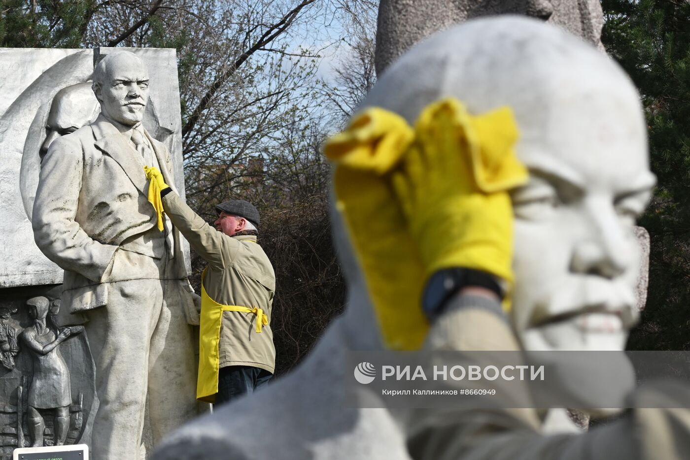 Городской субботник в парке искусств "Музеон"