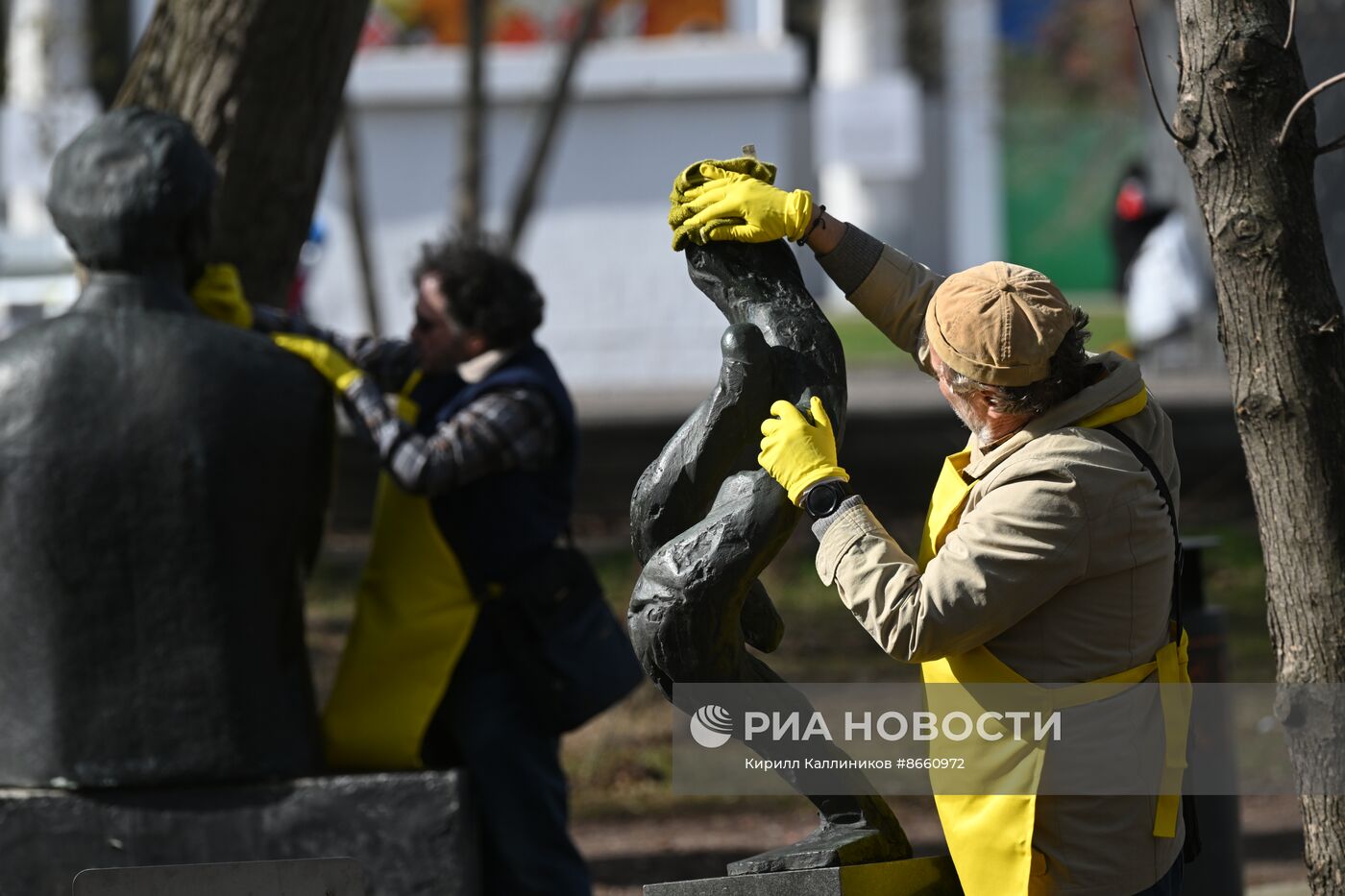 Городской субботник в парке искусств "Музеон"