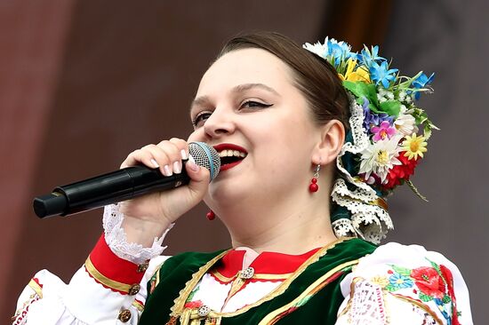Выставка "Россия". Концерт "Весна идет - весне дорогу!" ансамбля "Казаки.ру"