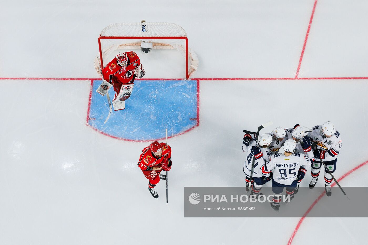 Хоккей. КХЛ. Матч "Автомобилист" - "Металлург"