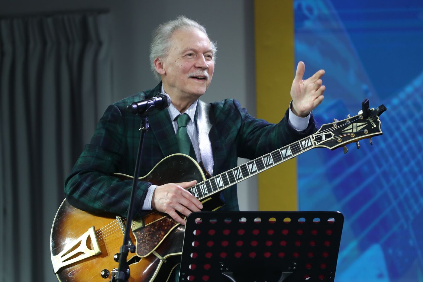 Выставка "Россия". Презентация фестиваля "Мир гитар"