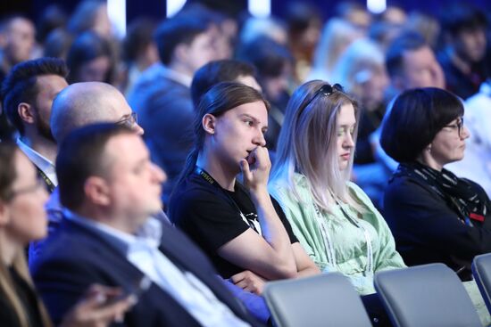 Выставка "Россия". Дни национальных приоритетов: молодежь и дети