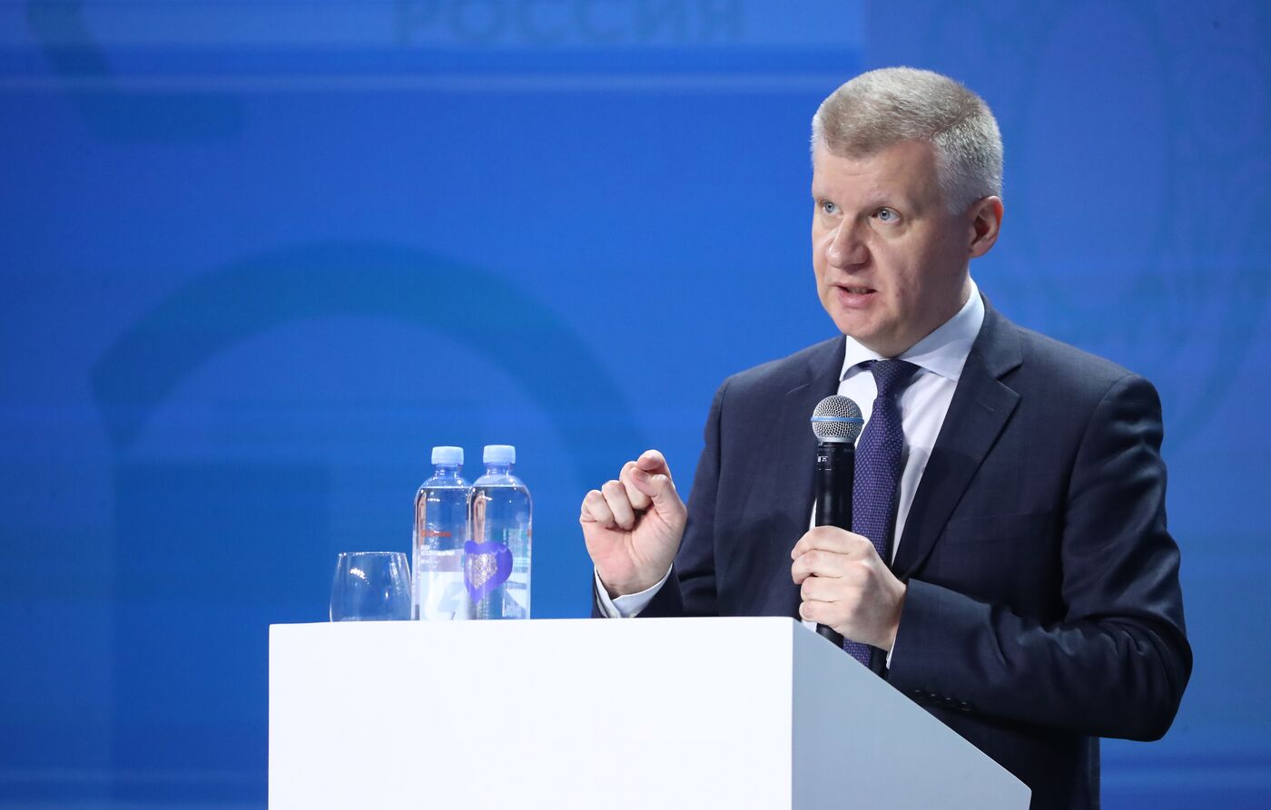 Выставка "Россия". Дни национальных приоритетов: молодежь и дети