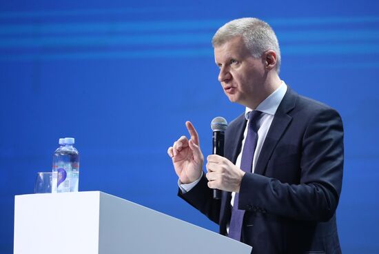 Выставка "Россия". Дни национальных приоритетов: молодежь и дети