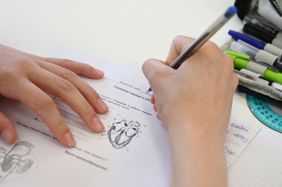 Федеральная территория "Сириус" приняла детей из Белгородской области