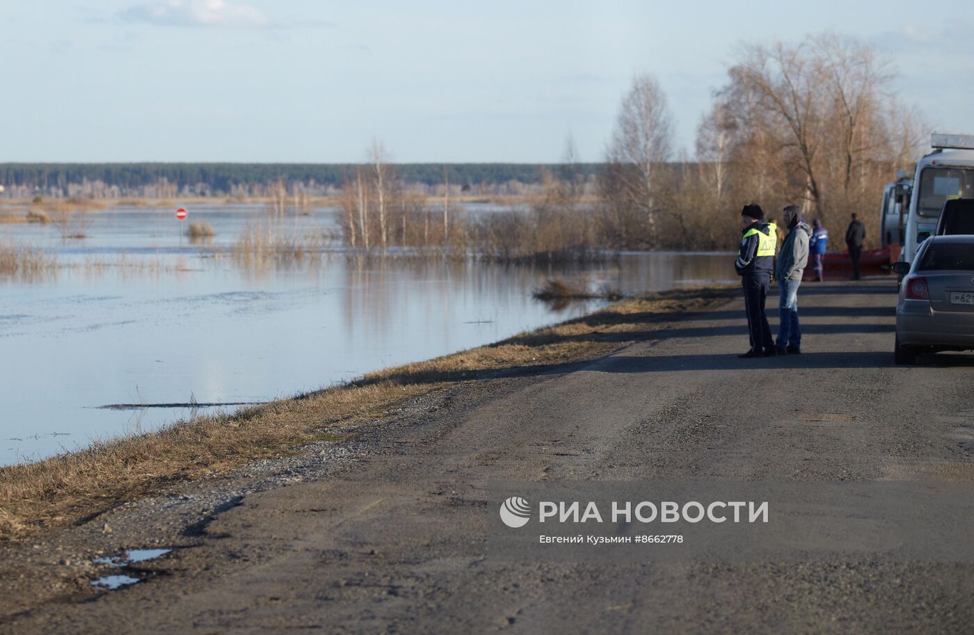 Разлив реки Тобол в Кургане и окрестностях