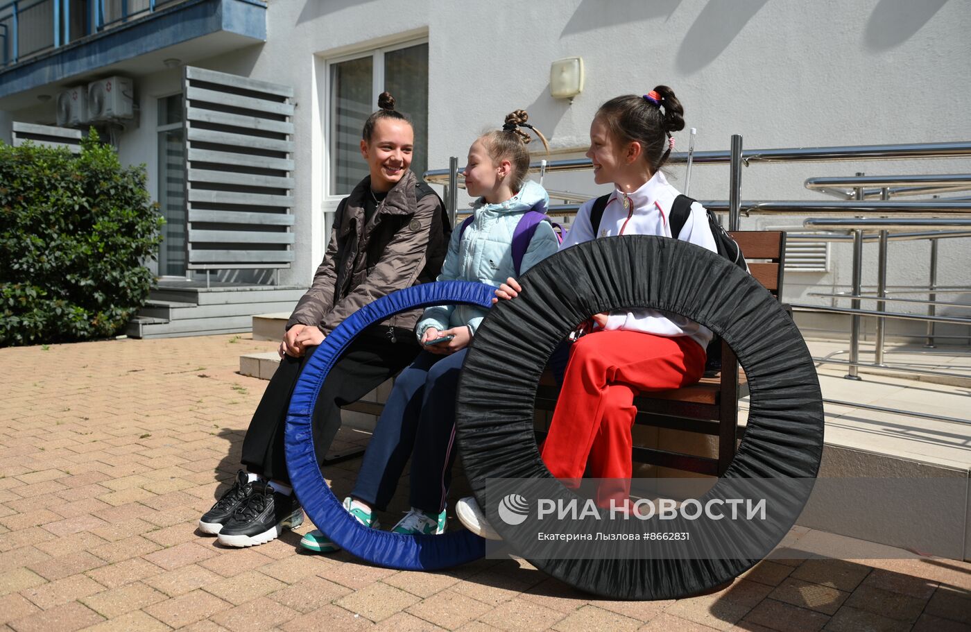 Федеральная территория "Сириус" приняла детей из Белгородской области