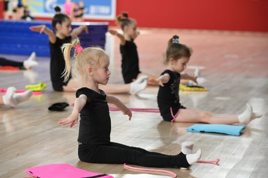 Федеральная территория "Сириус" приняла детей из Белгородской области