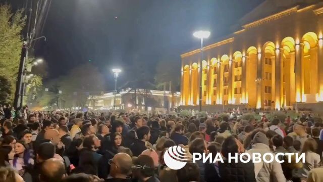Обстановка в Тбилиси на месте митинга против законопроекта об иноагентах