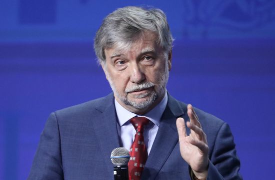 Выставка "Россия". Пленарная сессия Форума национальных приоритетов "Возможности будущего: кадры"