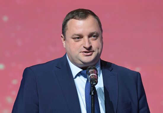 Выставка "Россия". Торжественная Церемония награждения победителей Национальной премии в сфере товаров и услуг "Золотой медвежонок"